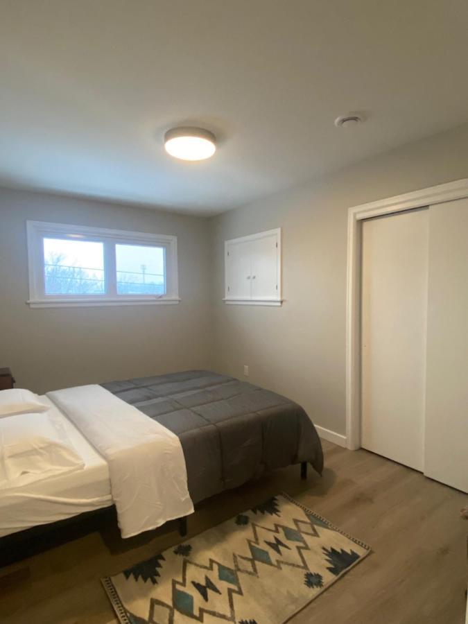 Private Room Lakeview House- Westmount Moncton Luaran gambar